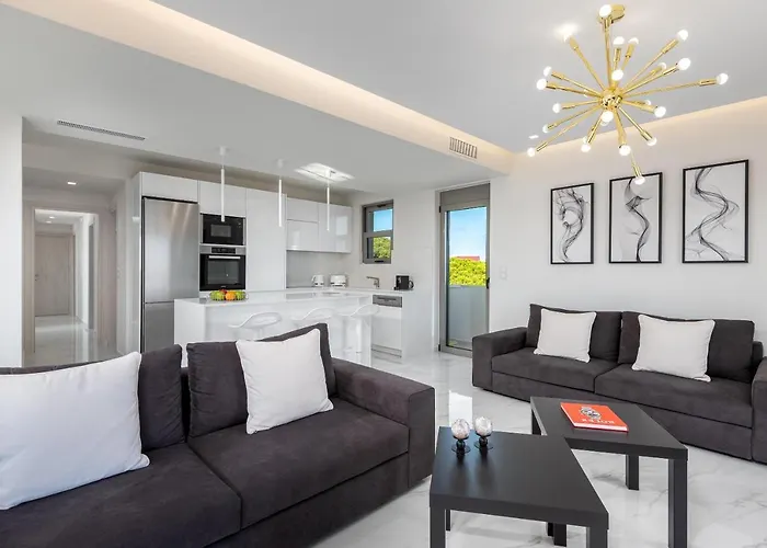 Panorama Luxury Penthouse *