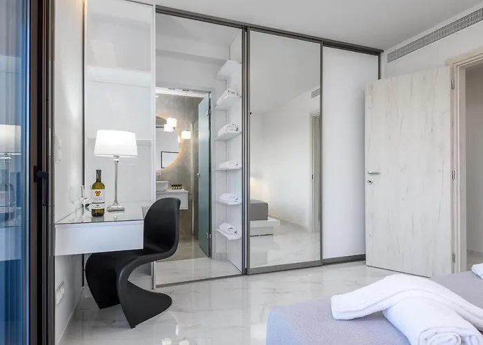 Panorama Luxury Penthouse アパート イキソス