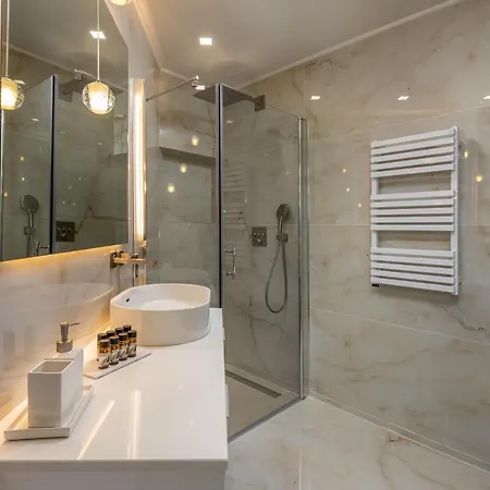 Panorama Luxury Penthouse إكْسِيا